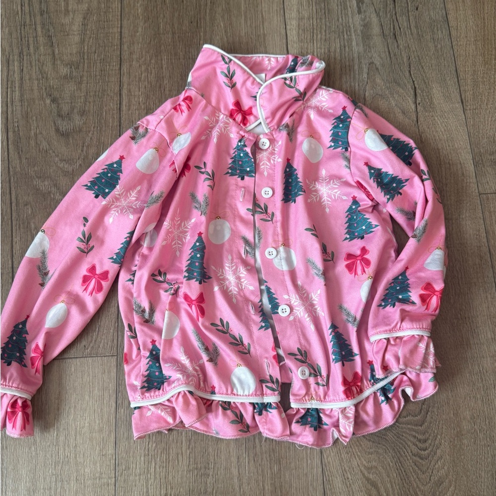 Girls' Pink Holiday Tree Print Pajama Top
